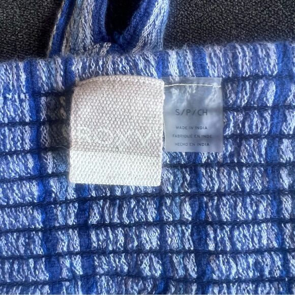 Roxy Blue Striped Cutout Cropped Halter Top - Picture 9 of 10